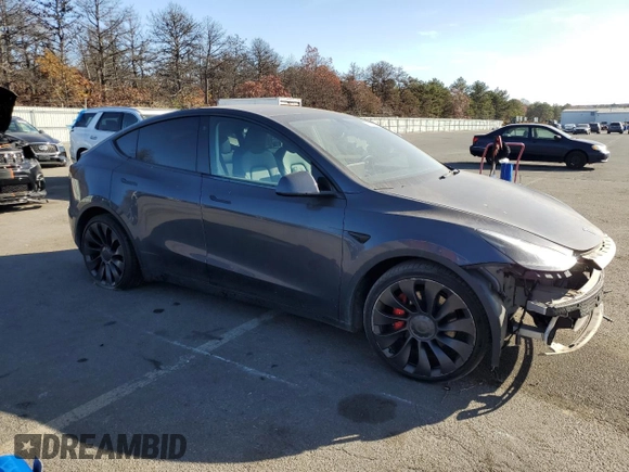 2022 Tesla Model Y Performance z VIN 7SAYGDEF5NF338301, wystawiony jako Copart lot #78189114 z przebiegiem 55 881 mil mil oraz Szkoda całkowita • Salvage title. Historia ofert i sprzedaży dostępna na DreamBid. Obrazek 4.