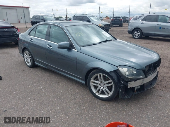 2012 Mercedes-Benz C 300 Sport с VIN WDDGF8BB6CA697821, выставлен на аукционе IAAI как лот 42347842 с пробегом 106 745 миль миль и . История ставок и продаж доступна на DreamBid. Изображение 1.