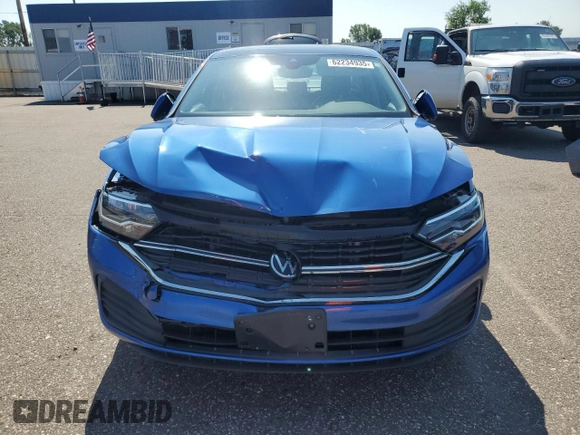 2022 Volkswagen Jetta SE with VIN 3VW7M7BU4NM023035, listed as a Copart auction lot 62234935 with 23,435 mi miles and Salvage title. Bid and sale history available at DreamBid. Image 5.