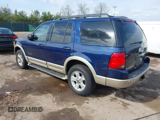 2005 Ford Explorer Eddie Bauer z VIN 1FMZU74K65UA57931, wystawiony jako IAAI lot #42131823 z przebiegiem Nie podano mil oraz . Historia ofert i sprzedaży dostępna na DreamBid. Obrazek 3.