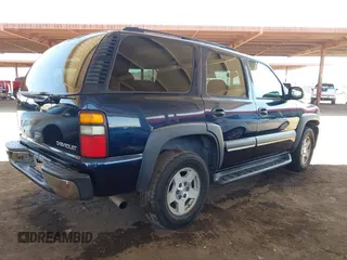 2004 Chevrolet Tahoe LS with VIN 1GNEC13T14R167811, listed as a IAAI auction lot 42074475 with 267,196 mi miles. Bid and sale history available at carsss.com. Image 4.