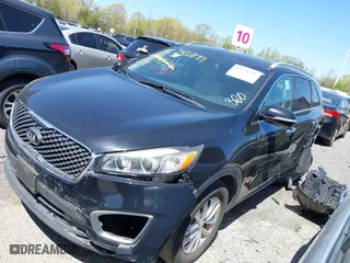 2016 Kia Sorento LX with VIN 5XYPG4A33GG003845, listed as a IAAI auction lot 42038701 with 73,234 mi miles. Bid and sale history available at carsss.com. Image 17.