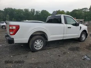 2022 Ford F-150 XL with VIN 1FTMF1CB5NKD89975, listed as a Copart auction lot 57443525 with 65,183 mi miles and Clean title. Bid and sale history available at DreamBid. Image 3.