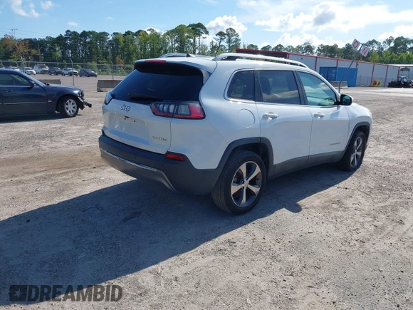 2019 Jeep Cherokee Limited z VIN 1C4PJLDB1KD380924, wystawiony jako IAAI lot #42621908 z przebiegiem 136 231 mil mil oraz . Historia ofert i sprzedaży dostępna na DreamBid. Obrazek 4.