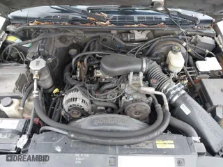 2001 Chevrolet Blazer LT with VIN 1GNDT13W212161414, listed as a IAAI auction lot 41416231 with 117,172 mi miles. Bid and sale history available at carsss.com. Image 10.
