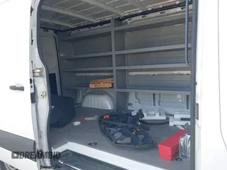 2022 Mercedes-Benz Sprinter Cargo с VIN W1Y70BGY9NT088053, выставлен на аукционе IAAI как лот 42481749 с пробегом Не указан миль и . История ставок и продаж доступна на DreamBid. Изображение 8.