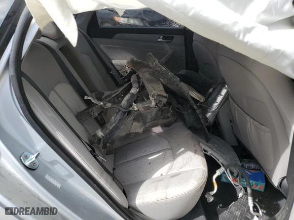 2019 Hyundai Sonata Hybrid SE with VIN KMHE24L39KA093459, listed as a Copart auction lot 46731325 with 0 mi miles and Non Repairable. Bid and sale history available at carsss.com. Image 10.