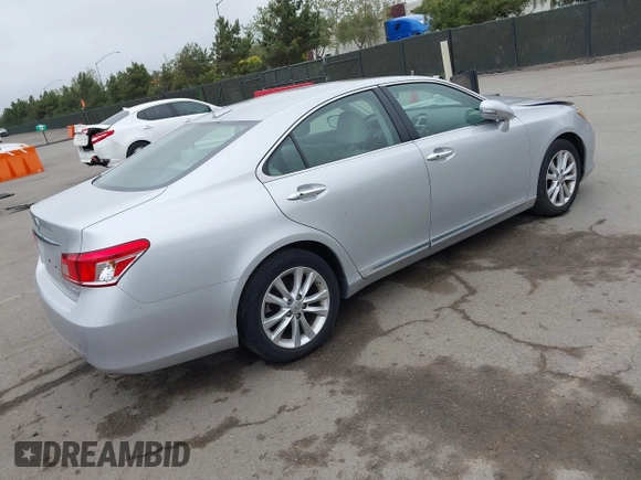 2010 Lexus ES with VIN JTHBK1EG4A2379801, listed as a IAAI auction lot 41880364 with 152,228 mi miles. Bid and sale history available at carsss.com. Image 4.