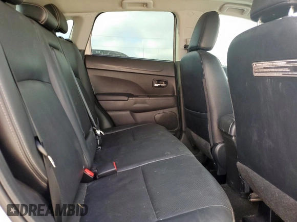 2015 Mitsubishi Outlander GT z VIN 4A4AP4AW2FE045214, wystawiony jako Copart lot #62014515 z przebiegiem 92 633 mil mil oraz Szkoda całkowita • Salvage title. Historia ofert i sprzedaży dostępna na DreamBid. Obrazek 11.
