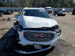 2019 GMC Terrain Denali with VIN 3GKALSEX1KL260172, listed as a Copart auction lot 46812045 with 87,872 mi miles and Salvage Title. Bid and sale history available at DreamBid. Image 5.