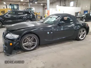 2006 BMW Z4 M z VIN 5UMBT93576LE89675, wystawiony jako Copart lot #70051874 z przebiegiem 78 258 mil mil oraz Szkody całkowita. Historia ofert i sprzedaży dostępna na DreamBid. Obrazek 1.