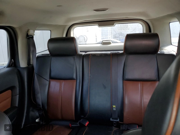 2006 Hummer H3 with VIN 5GTDN136868292881, listed as a Copart auction lot 76353734 with 156,672 mi miles and Clean Title. Bid and sale history available at carsss.com. Image 10.