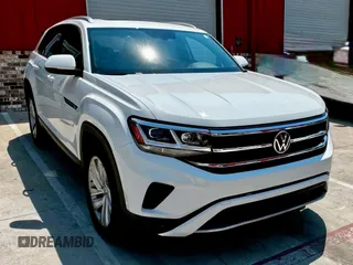 2021 Volkswagen Atlas SE z VIN 1V2KE2CA2MC222522, wystawiony jako Copart lot #51698255 z przebiegiem 68 204 mil mil oraz Czysty tytuł • Clean title. Historia ofert i sprzedaży dostępna na DreamBid. Obrazek 1.
