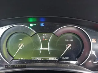 2018 BMW 5 Series M550i xDrive with VIN WBAJB9C53JB286035, listed as a IAAI auction lot 40590380 with 57,072 mi miles and . Bid and sale history available at carsss.com. Image 7.