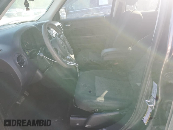 2016 Jeep Patriot Sport with VIN 1C4NJPBA0GD600795, listed as a Copart auction lot 53613385 with 133,586 mi miles and Clean Title. Bid and sale history available at carsss.com. Image 7.