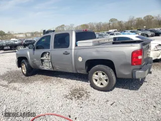 2007 Chevrolet Silverado 1500 LTZ with VIN 2GCEC13J771688696, listed as a Copart auction lot 50924145 with 221,805 mi miles and Salvage Title. Bid and sale history available at carsss.com. Image 2.