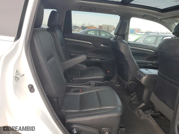 2017 Toyota Highlander Limited with VIN 5TDDZRFH2HS382016, listed as a Copart auction lot 45843765 with 115,181 mi miles and Salvage Title. Bid and sale history available at carsss.com. Image 11.