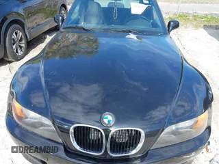 1997 BMW 3 Series Z3 1.9 z VIN 4USCH7326VLE03768, wystawiony jako IAAI lot #41422639 z przebiegiem Nie podano mil oraz . Historia ofert i sprzedaży dostępna na DreamBid. Obrazek 10.
