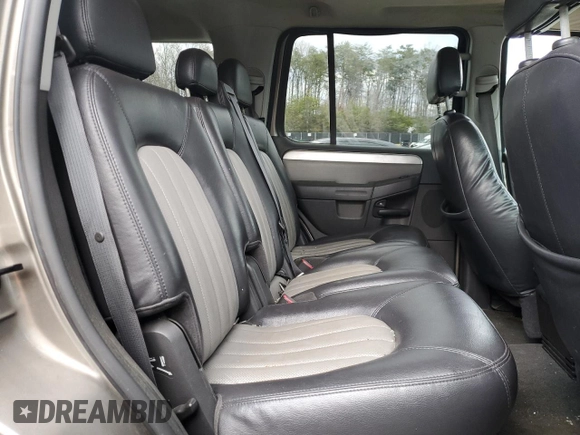 2004 Mercury Mountaineer Convenience z VIN 4M2ZU86W84UJ14939, wystawiony jako Copart lot #47739645 z przebiegiem Nie podano mil oraz Szkody całkowita. Historia ofert i sprzedaży dostępna na DreamBid. Obrazek 11.