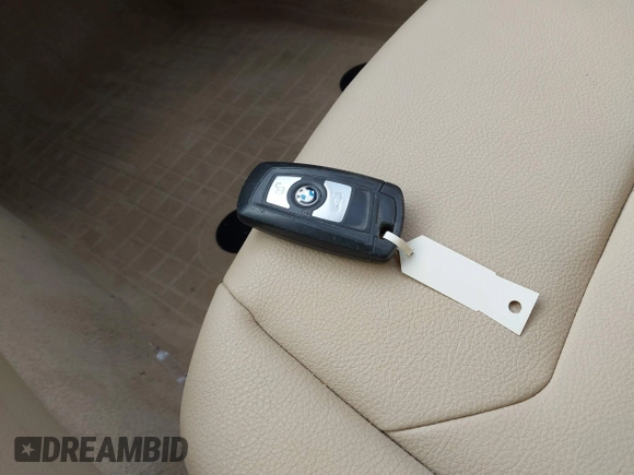 2014 BMW 3 Series 320i xDrive с VIN WBA3C3G58ENS68194, выставлен на аукционе IAAI как лот 41732422 с пробегом 103 206 миль миль и . История ставок и продаж доступна на DreamBid. Изображение 11.