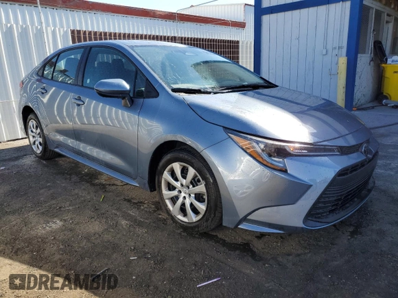 2025 Toyota Corolla LE z VIN 5YFB4MDE3SP263330, wystawiony jako Copart lot #57139395 z przebiegiem 6433 mil mil oraz Czysty tytuł • Clean title. Historia ofert i sprzedaży dostępna na DreamBid. Obrazek 4.