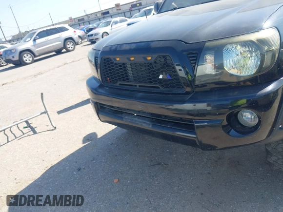 2011 Toyota Tacoma PreRunner with VIN 3TMJU4GNXBM114010, listed as a IAAI auction lot 41968164 with 297,640 mi miles and . Bid and sale history available at DreamBid. Image 6.