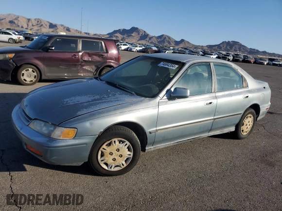 1995 Honda Accord LX with VIN 1HGCD5631SA009224, listed as a Copart auction lot 74694354 with 235,600 mi miles and Clean Title. Bid and sale history available at DreamBid. Image 1.