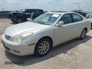 2002 Lexus ES 300 с VIN JTHBF30G720072417, выставлен на аукционе IAAI как лот 42734044 с пробегом 217 169 миль миль и . История ставок и продаж доступна на DreamBid. Изображение 2.