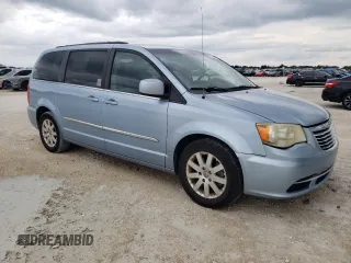 2013 Chrysler Town & Country Touring with VIN 2C4RC1BG7DR539032, listed as a Copart auction lot 71393964 with 115,365 mi miles and Salvage Title. Bid and sale history available at DreamBid. Image 4.