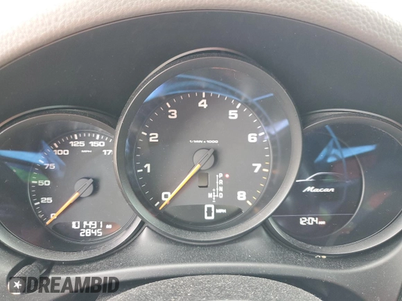 2017 Porsche Macan with VIN WP1AA2A52HLB08135, listed as a Copart auction lot 53119195 with 101,497 mi miles and Salvage Title. Bid and sale history available at DreamBid. Image 9.