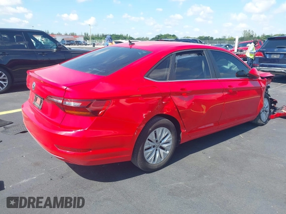 2019 Volkswagen Jetta S z VIN 3VWC57BUXKM029610, wystawiony jako IAAI lot #42334649 z przebiegiem 34 072 mil mil oraz . Historia ofert i sprzedaży dostępna na DreamBid. Obrazek 4.