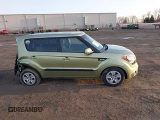 2012 Kia Soul with VIN KNDJT2A50C7391275, listed as a IAAI auction lot 41811882 with 112,630 mi miles. Bid and sale history available at carsss.com. Image 13.