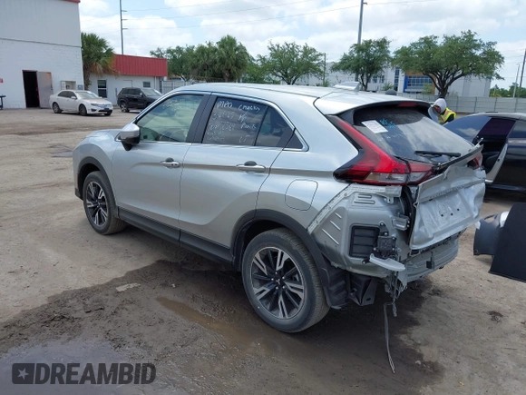 2025 Mitsubishi Eclipse Cross SE with VIN JA4ATWAA1SZ003410, listed as a IAAI auction lot 42117623 with 6,465 mi miles and . Bid and sale history available at DreamBid. Image 3.