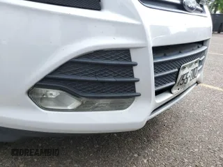 2013 Ford Escape SE z VIN 1FMCU9G93DUD04038, wystawiony jako IAAI lot #42587629 z przebiegiem 213 211 mil mil oraz . Historia ofert i sprzedaży dostępna na DreamBid. Obrazek 3.