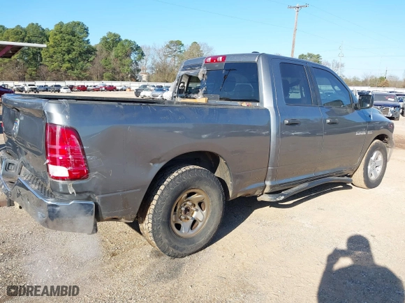2009 Dodge Ram 1500 SLT with VIN 1D3HB18T89S737859, listed as a IAAI auction lot 41156420 with 182,349 mi miles. Bid and sale history available at carsss.com. Image 4.