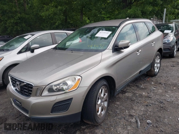 2013 Volvo XC60 3.2L with VIN YV4952DL4D2452677, listed as a IAAI auction lot 42273803 with 141,639 mi miles and . Bid and sale history available at DreamBid. Image 2.