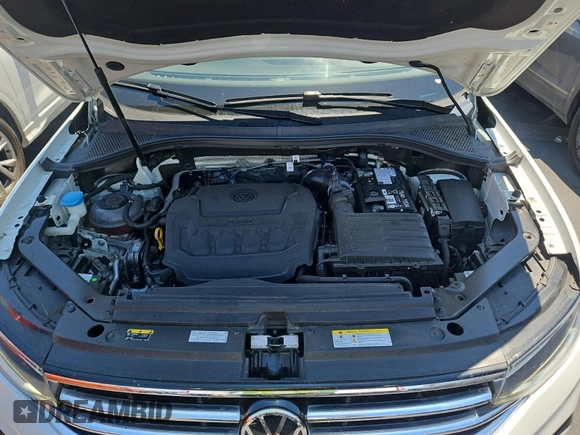 2024 Volkswagen Tiguan SE z VIN 3VV3B7AX3RM105123, wystawiony jako IAAI lot #42796460 z przebiegiem 36 543 mil mil oraz . Historia ofert i sprzedaży dostępna na DreamBid. Obrazek 53.