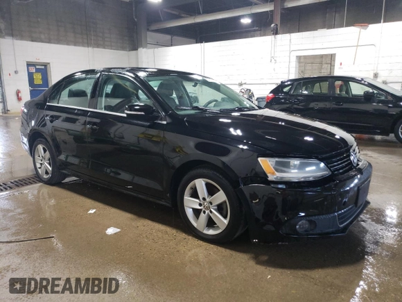 2011 Volkswagen Jetta TDI with VIN 3VWLL7AJXBM093417, listed as a Copart auction lot 57710435 with 104,484 mi miles and Clean title. Bid and sale history available at DreamBid. Image 4.