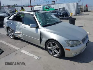 2001 Lexus IS with VIN JTHBD182210024468, listed as a IAAI auction lot 41935301 with 162,273 mi miles. Bid and sale history available at carsss.com. Image 1.