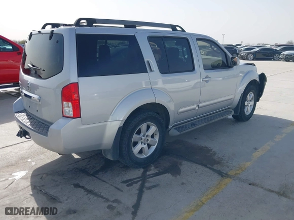 2012 Nissan Pathfinder SV with VIN 5N1AR1NN6CC639762, listed as a IAAI auction lot 41722242 with 166,175 mi miles. Bid and sale history available at carsss.com. Image 4.