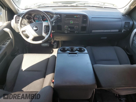 2010 Chevrolet Silverado 1500 LT with VIN 1GCSCSEA8AZ138220, listed as a Copart auction lot 47781965 with 142,388 mi miles and Salvage Title. Bid and sale history available at DreamBid. Image 8.