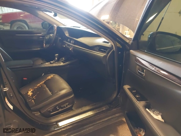 2016 Lexus ES 350 with VIN 58ABK1GG2GU025923, listed as a IAAI auction lot 41757363 with 85,192 mi miles. Bid and sale history available at carsss.com. Image 5.