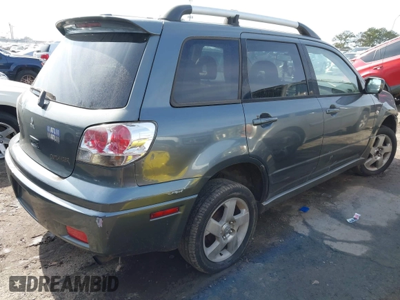 2003 Mitsubishi Outlander XLS with VIN JA4LX41G43U091082, listed as a IAAI auction lot 41463088 with 232,244 mi miles. Bid and sale history available at carsss.com. Image 4.