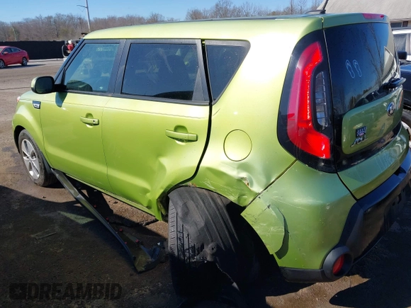 2015 Kia Soul with VIN KNDJN2A2XF7789632, listed as a IAAI auction lot 41547010 with 82,829 mi miles. Bid and sale history available at carsss.com. Image 6.