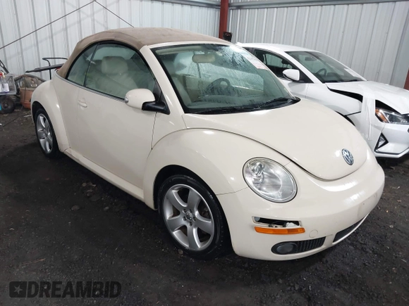 2007 Volkswagen Beetle with VIN 3VWSF31Y07M407379, listed as a IAAI auction lot 42155490 with 118,898 mi miles and . Bid and sale history available at DreamBid. Image 1.