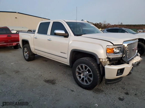2015 GMC Sierra 1500 Denali with VIN 3GTU2WEC1FG311779, listed as a Copart auction lot 82338394 with 89,775 mi miles and Salvage Title. Bid and sale history available at carsss.com. Image 4.