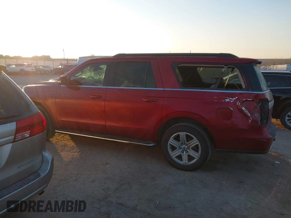 2018 Ford Expedition Max XLT with VIN 1FMJK1JT6JEA37146, listed as a IAAI auction lot 41116736 with 123,959 mi miles and . Bid and sale history available at DreamBid. Image 15.