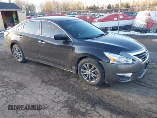 2015 Nissan Altima 2.5 SL with VIN 1N4AL3APXFN918624, listed as a IAAI auction lot 41387423 with 121,291 mi miles. Bid and sale history available at carsss.com. Image 1.