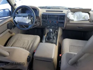 1996 Land Rover Discovery with VIN SALJN1287TA195018, listed as a Copart auction lot 46451505 with 126,913 mi miles and Salvage Title. Bid and sale history available at DreamBid. Image 8.