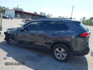 2022 Toyota RAV4 XLE with VIN 2T3W1RFV5NW202544, listed as a IAAI auction lot 42295293 with 60,759 mi miles and . Bid and sale history available at DreamBid. Image 15.